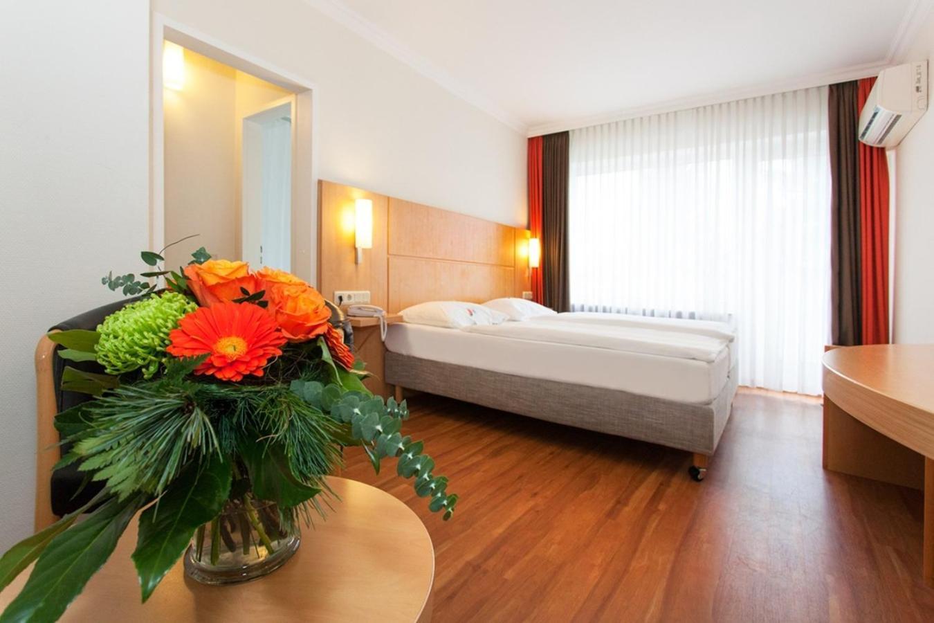Saar City Hotel Саарбрюккен Экстерьер фото