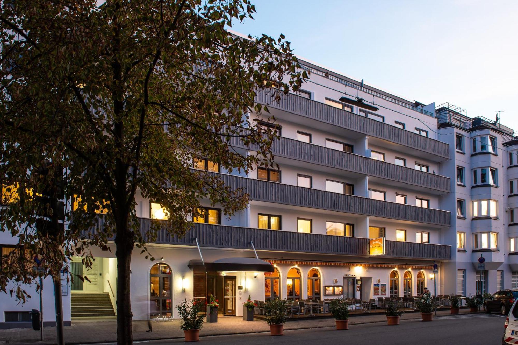 Saar City Hotel Саарбрюккен Экстерьер фото