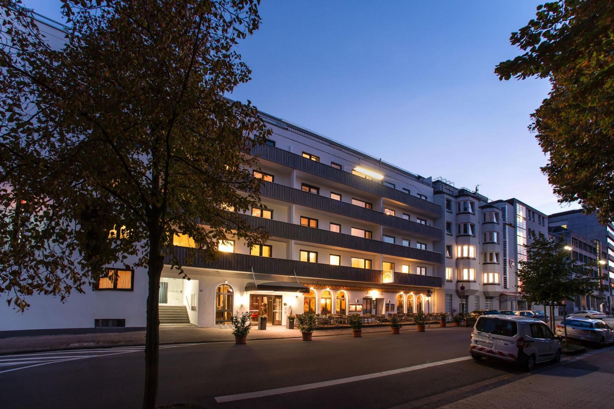 Saar City Hotel Саарбрюккен Экстерьер фото