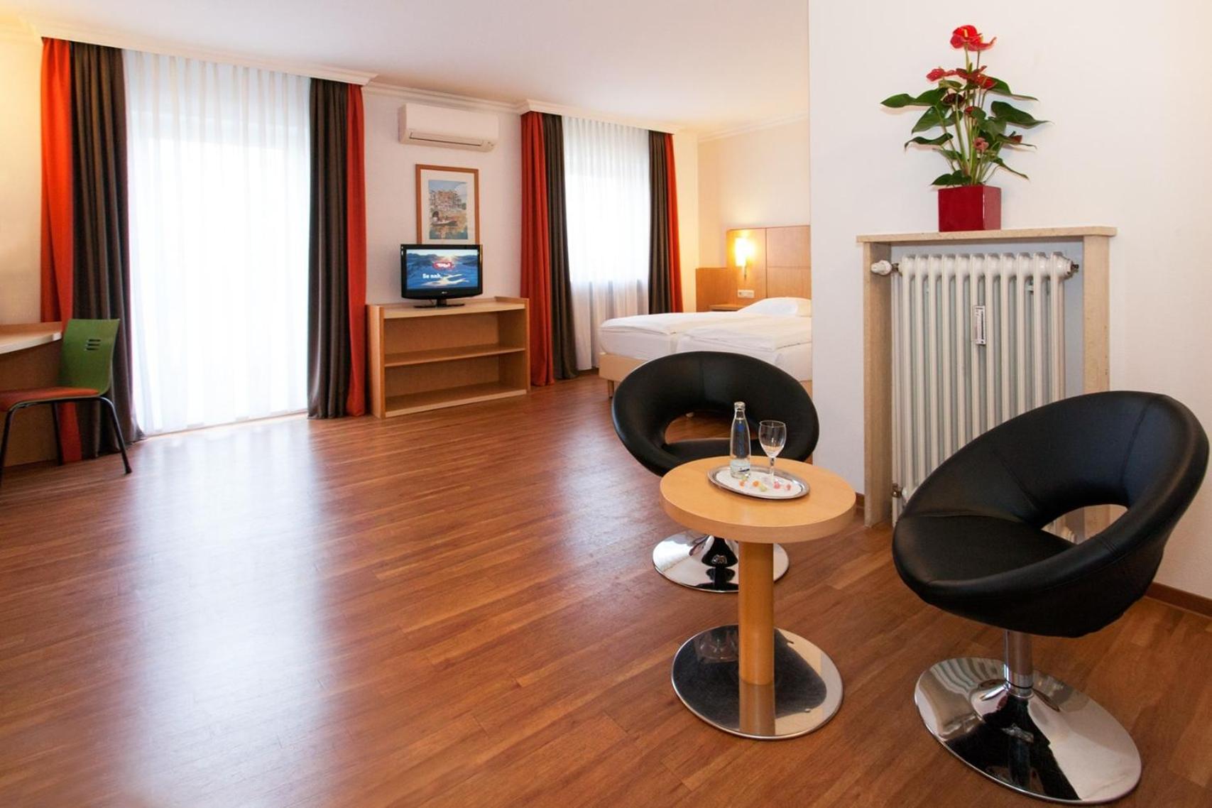 Saar City Hotel Саарбрюккен Экстерьер фото
