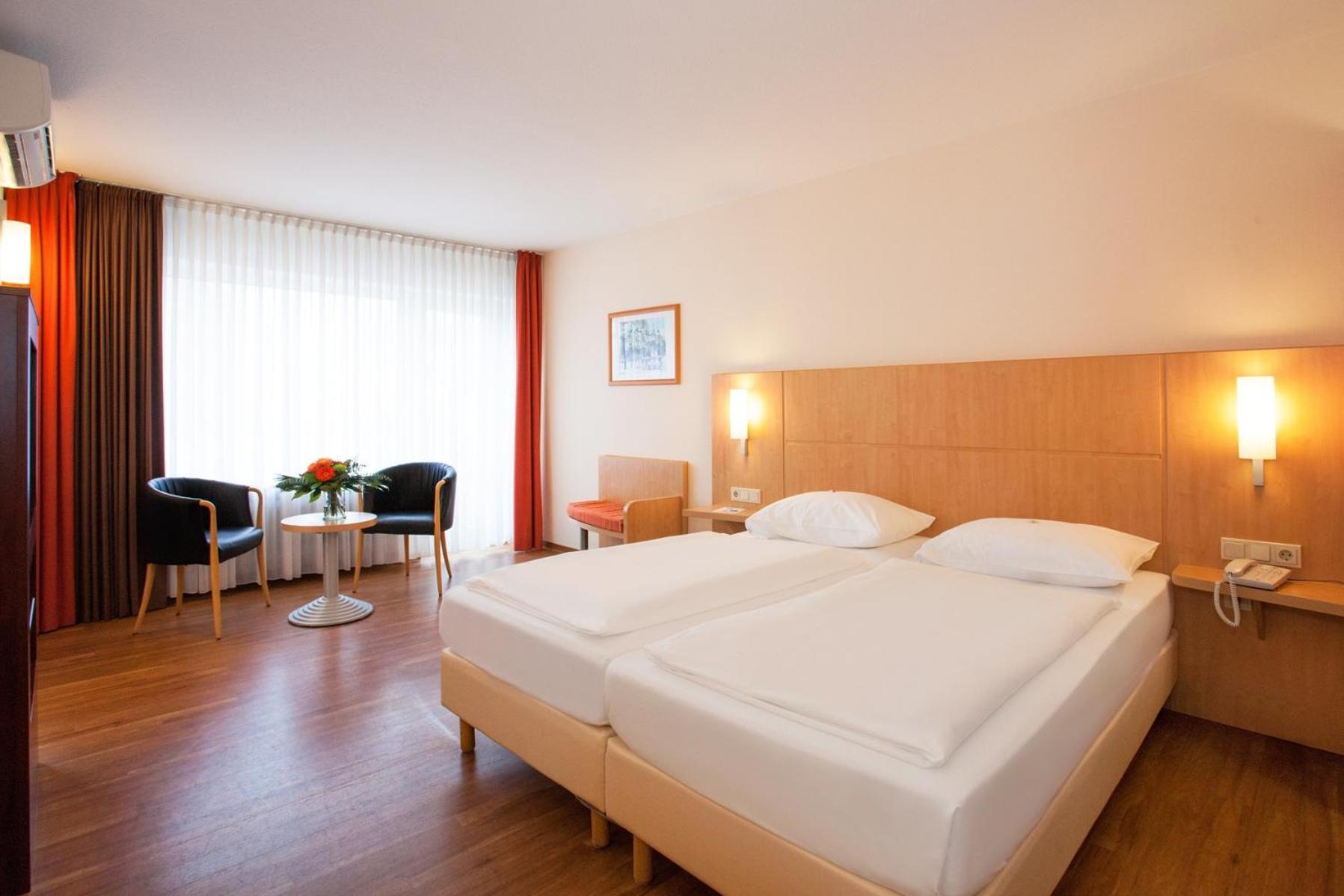 Saar City Hotel Саарбрюккен Экстерьер фото