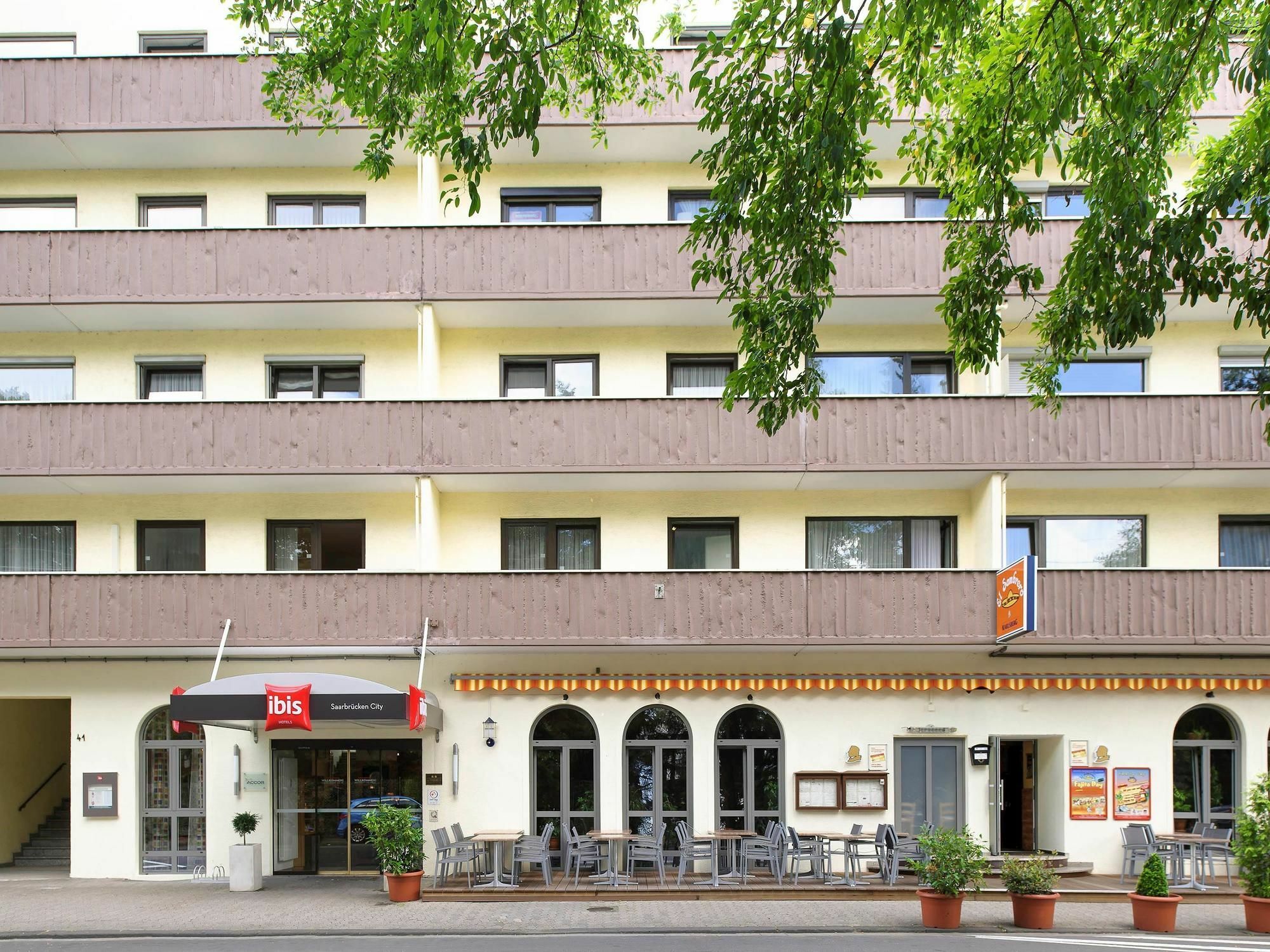 Saar City Hotel Саарбрюккен Экстерьер фото